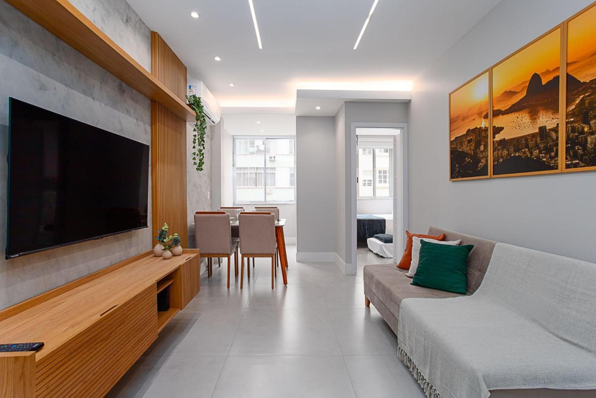 2 Quartos Com Em Copacabana Na Quadra Da Apartamento